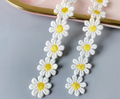 Multimate Embroidered Daisy Lace for Crafts, 182 cm in Length.