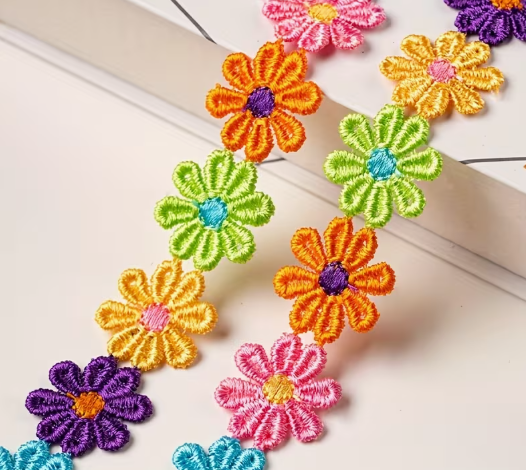 Multimate Embroidered Multicolored Floral Lace, 2.5cm Wide, 100 cm Long